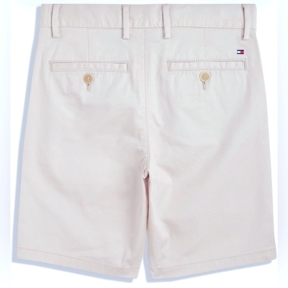 TOMMY HILFIGER- Men's Cream Shorts 🩳 - Picture 4 of 8